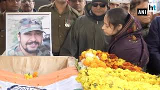 ‘I love you’ says wife of Pulwama martyr in heartbreaking farewell [upl. by Gamaliel518]