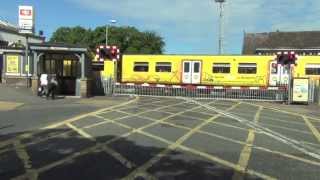 Birkdale Level Crossing [upl. by Shornick155]