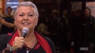 Ginette RenoJe serai là Live TV 2018 [upl. by Bolanger]